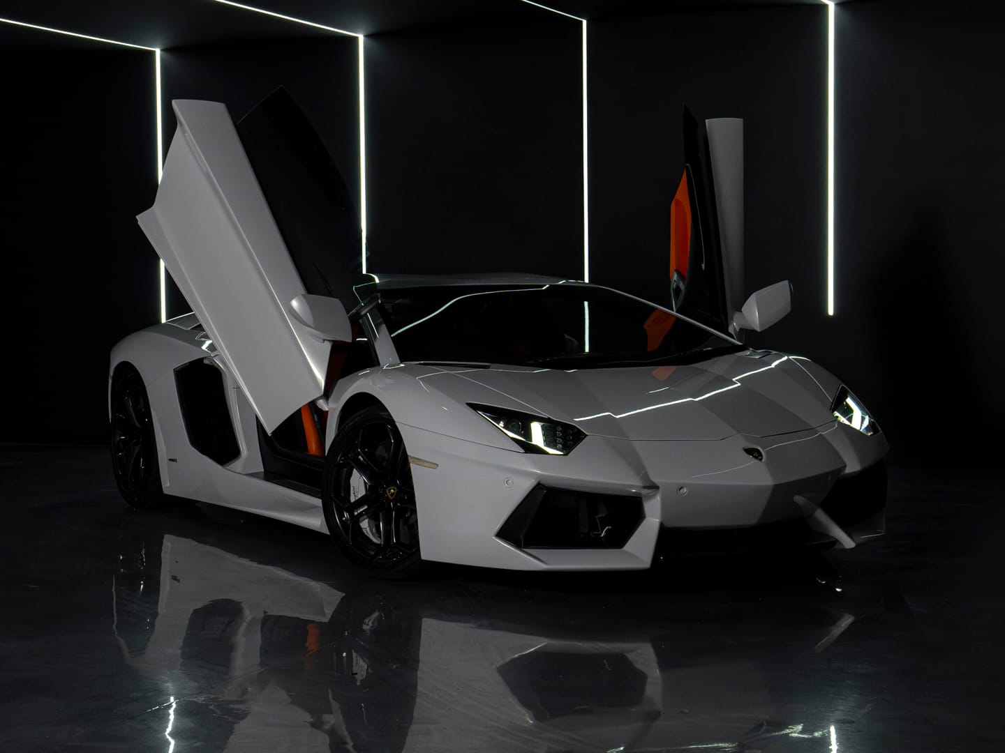 Lamborghini Aventador White 1