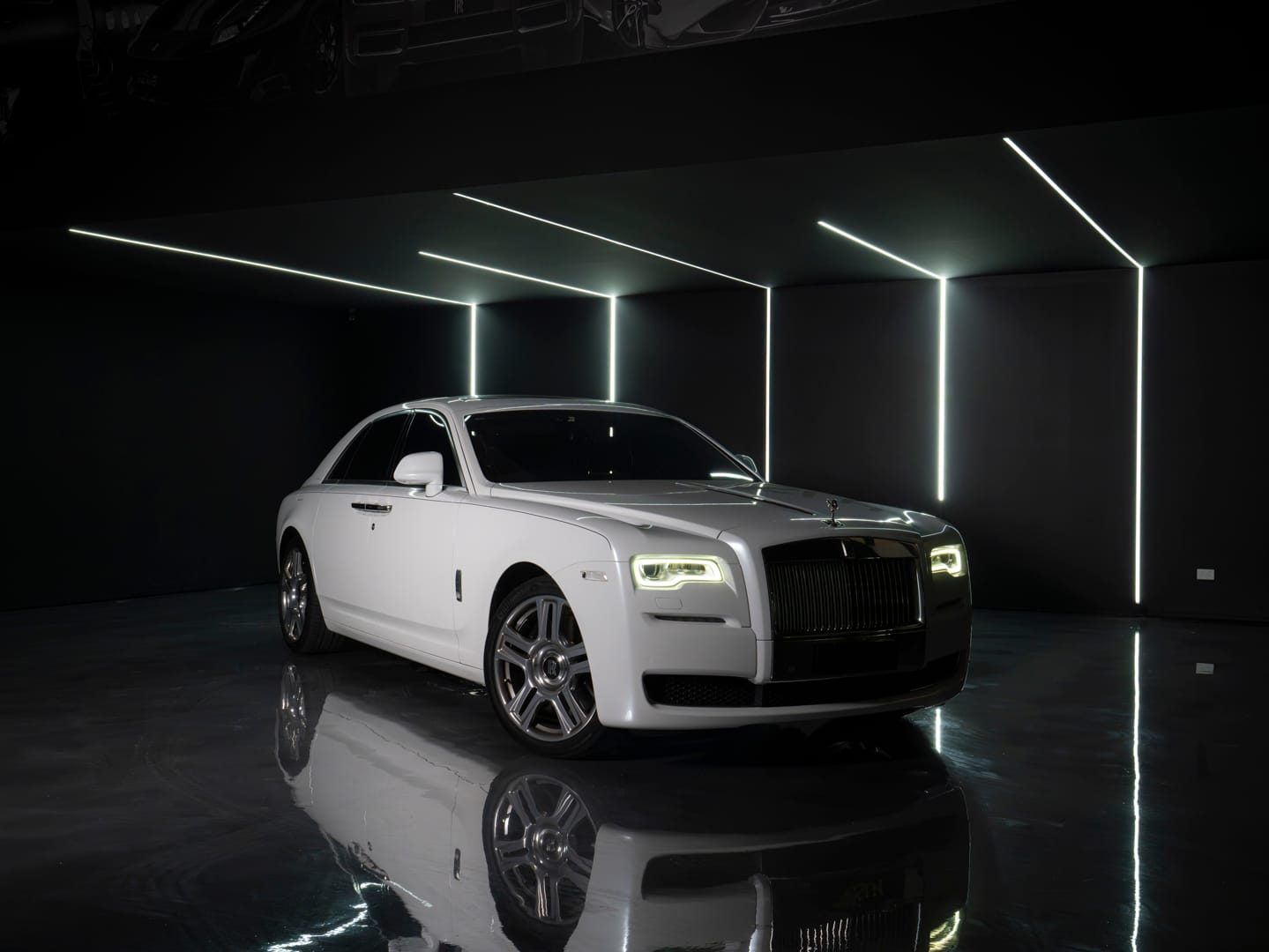 RR Ghost 1
