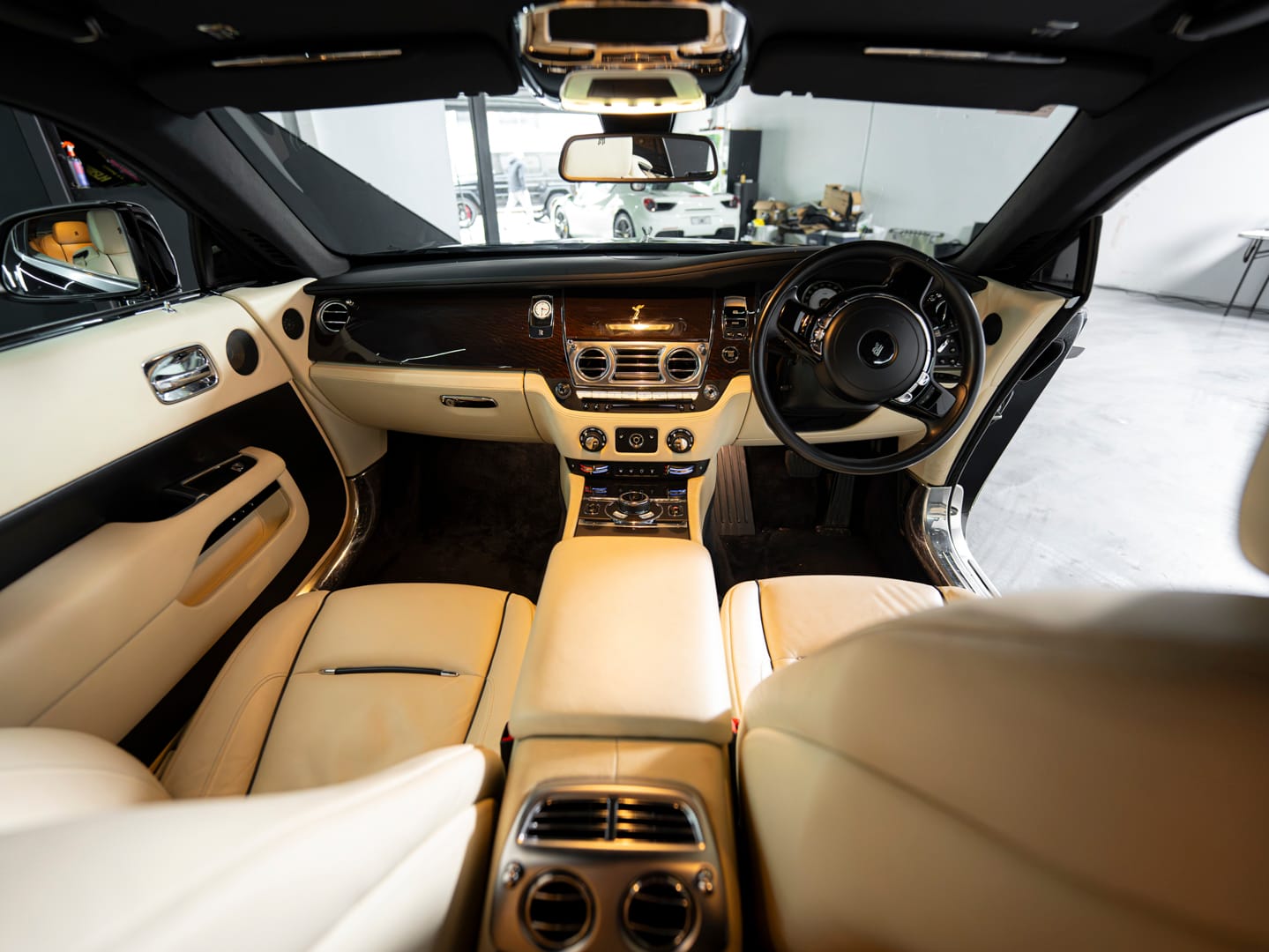 RR Wraith 9