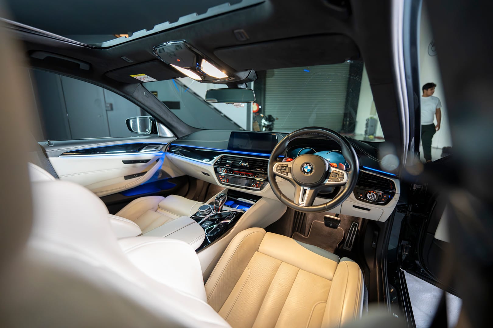 bmw m5 competition black 8