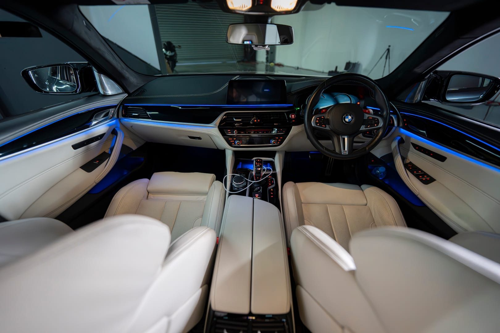 bmw m5 competition black 9